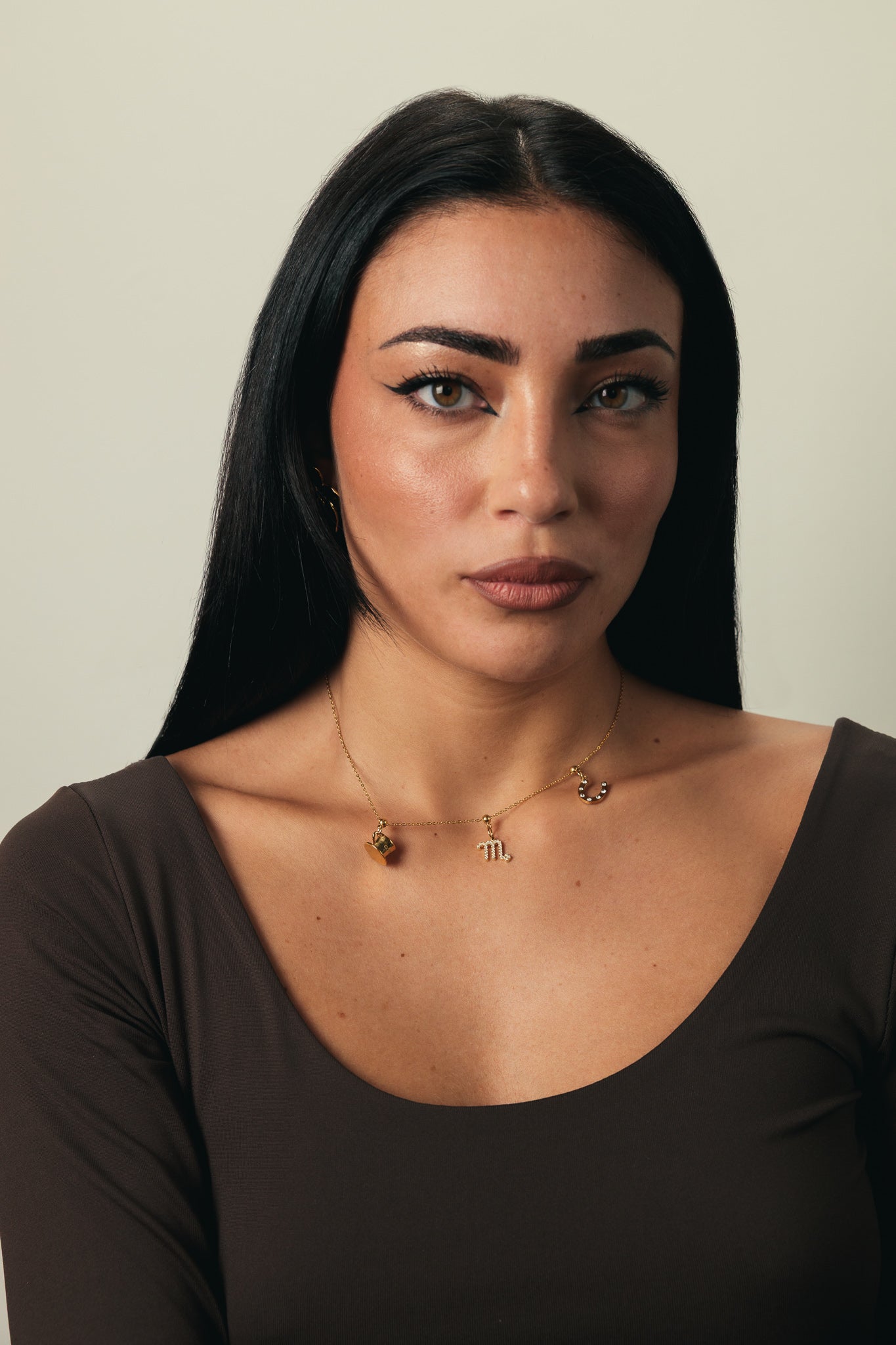 EOS GOLD EARRINGS PAIR