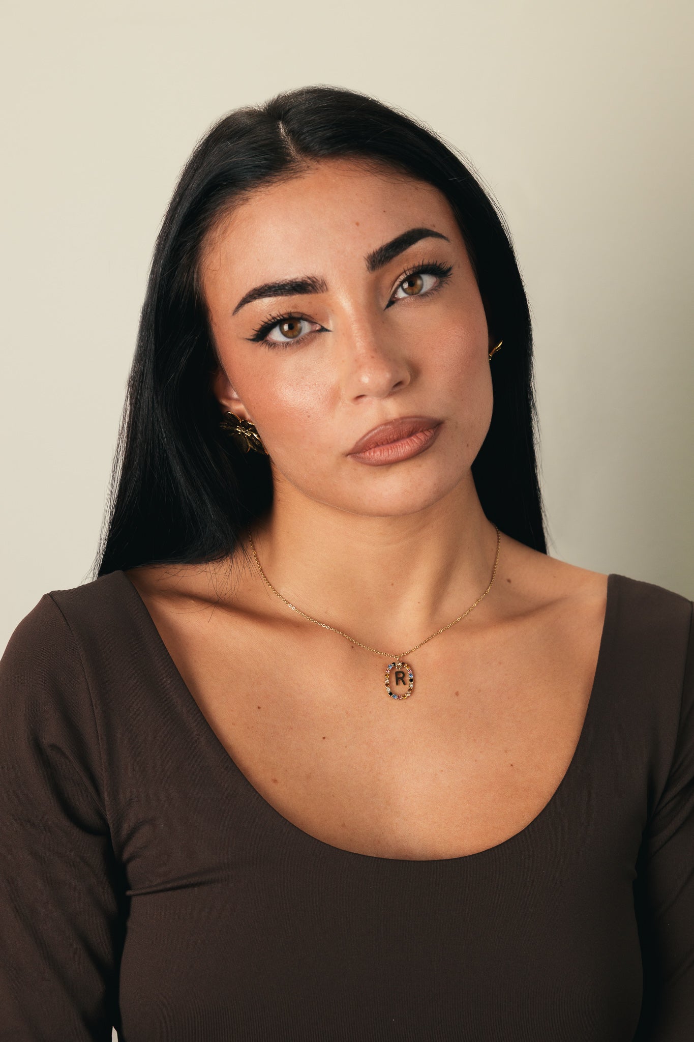 COLLANA CON LETTERA R