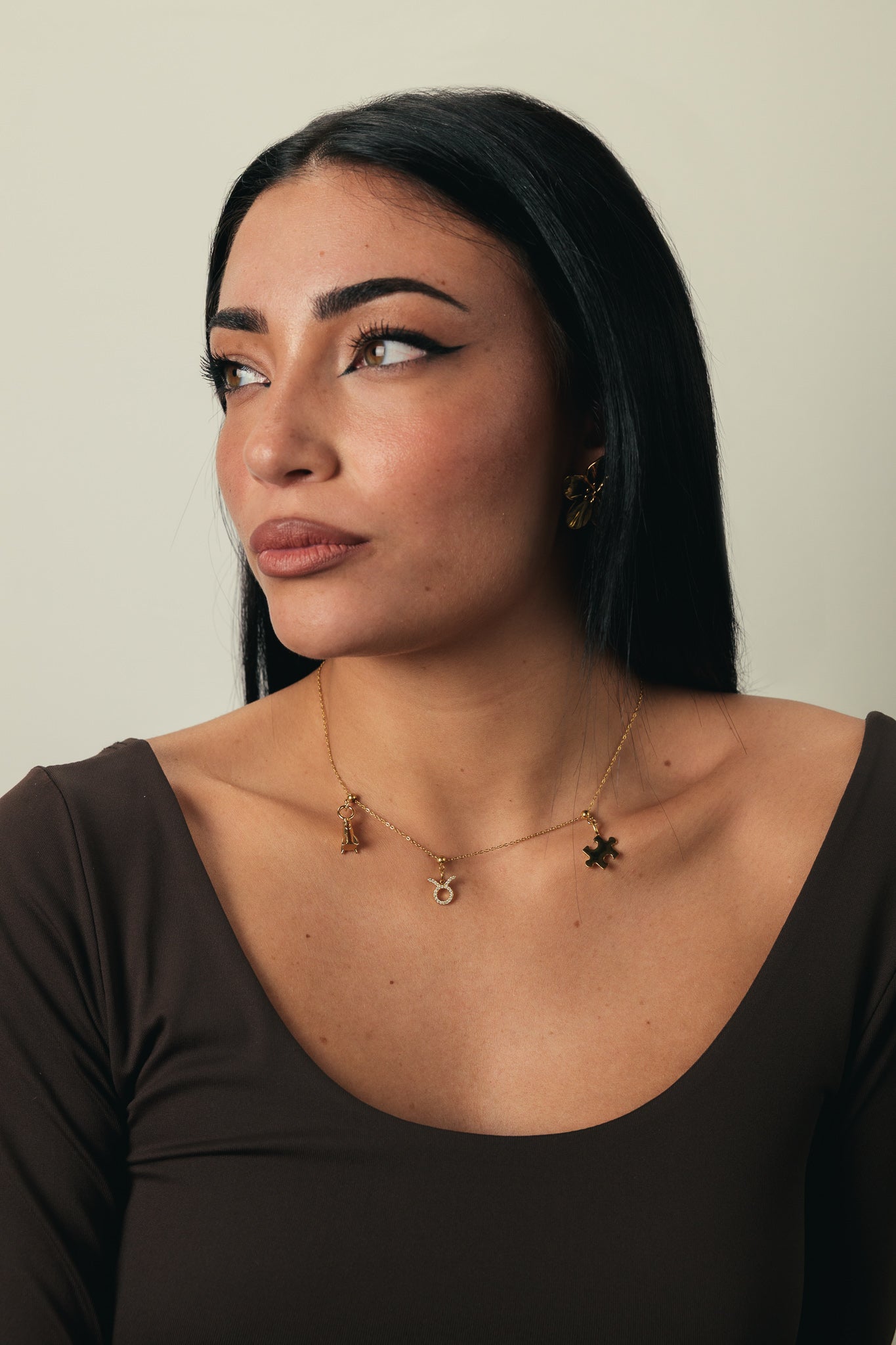 EOS GOLD EARRINGS PAIR